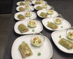 Cannelloni de concombre aux crevettes/yuzu/tartare et espuma de guacamole