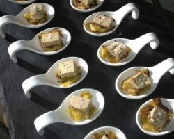 Foie gras et fleur de sel sur tagliatelle de mangue rotie