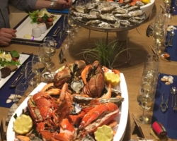 Homard bleu de Bretagne, tourteau, gambas, huitres Marennes Oléron, Crevettes roses et grises