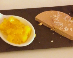 Foie gras &amp; fleur de sel/ mangue