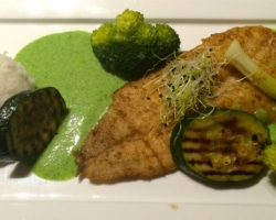 Sole, légumes verts, coulis de cresson