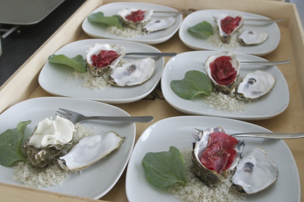 Carpaccio de boeuf Holstein maturé, espuma d'huitre