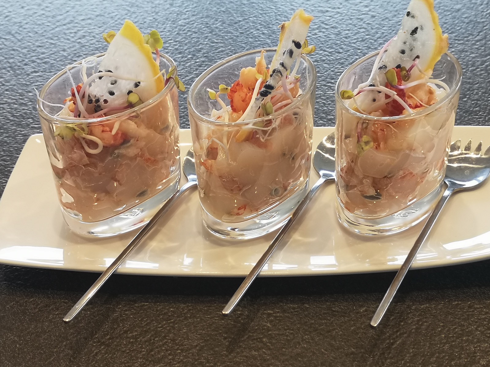 Saint-Jacques / écrevisses / grenadilla / yuzu